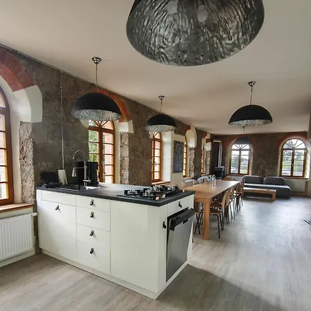 Spacious For Small Groups With Sauna And Fireplace