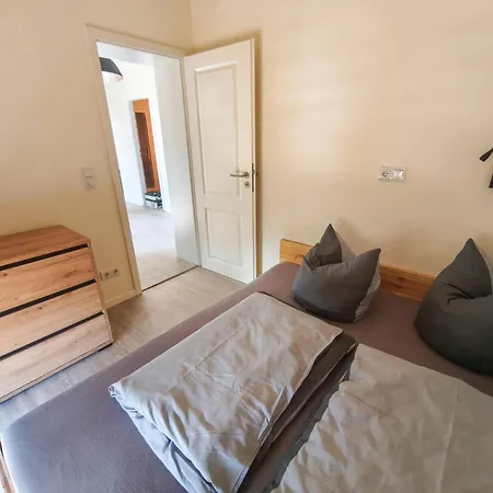 Spacious For Small Groups With Sauna And Fireplace * Großharthau